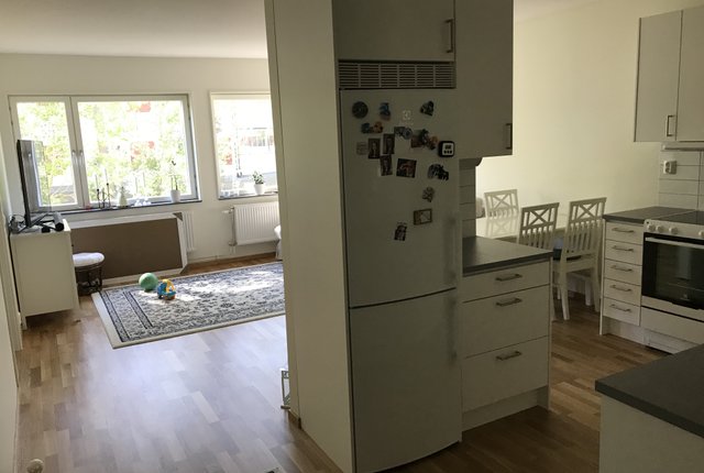 , Tumba - bild 2