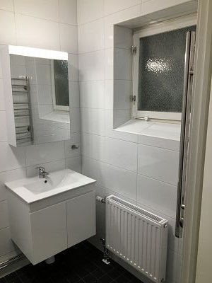 , Vårby - bild 1