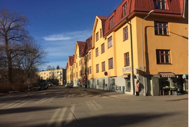 Svandammsvägen 1A, Hägersten - bild 1
