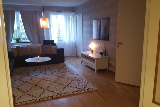 Stångholmsbacken 14, Skärholmen - bild 1