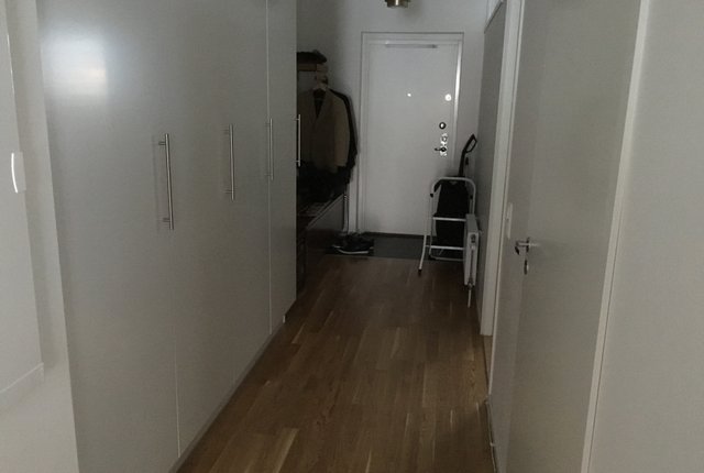 Arkens Väg 28, Handen - bild 1