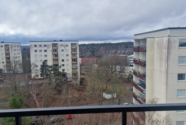 Molkomsbacken 28, Farsta - bild 2