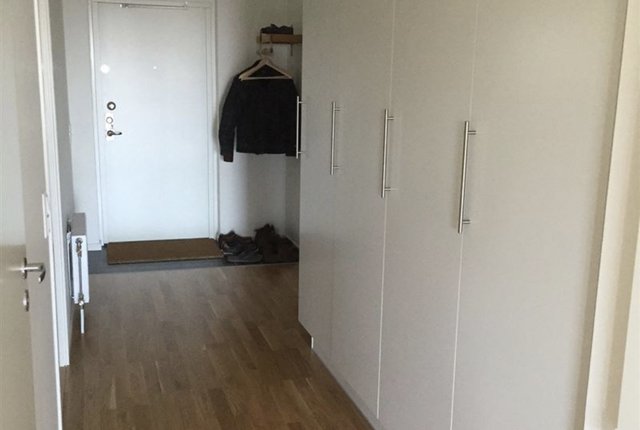 Arkens Väg 28, Handen - bild 4