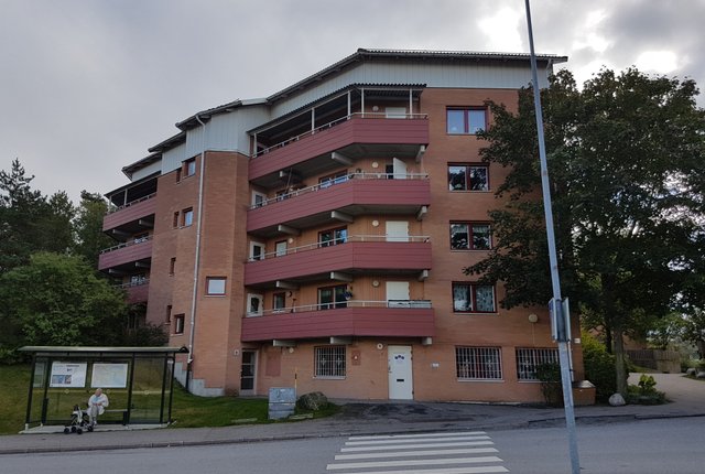 Skogalundsklippan 6, Nacka - bild 1