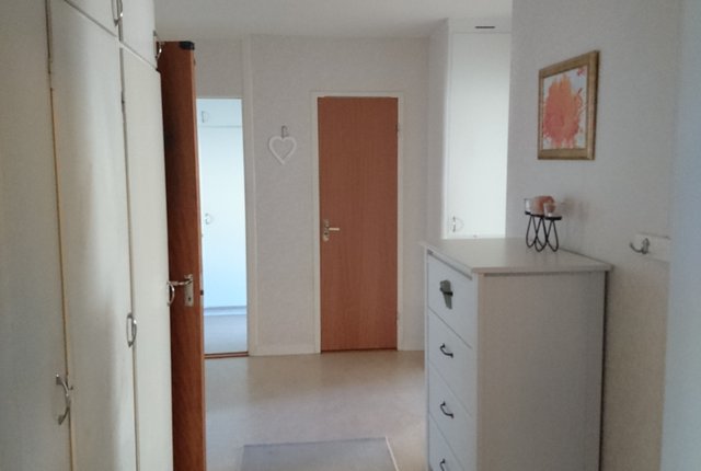 Parkvägen 27, Handen - bild 1