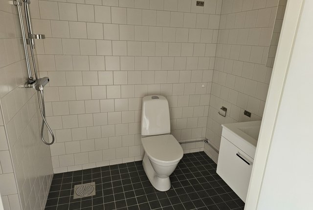 Hägerneholmsvägen 12, Täby - bild 2