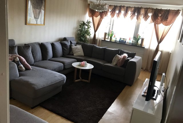 Solhagavägen 24, Vårby - bild 1