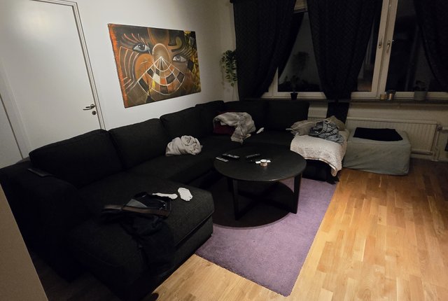 Vallhornsvägen 1, Skogås - bild 1