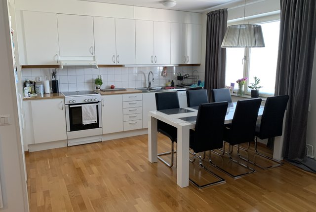 Molkomsbacken 47, Farsta - bild 1