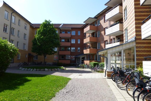 Landbotorpsallén 52, Örebro - bild 1