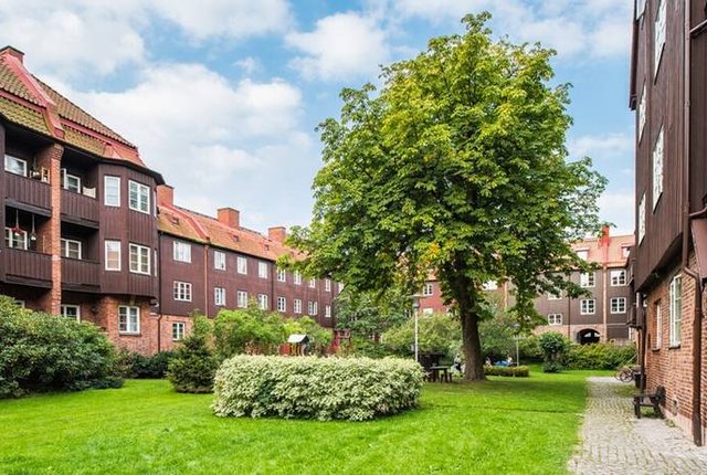 Uddevallaplatsen 14, Göteborg - bild 1
