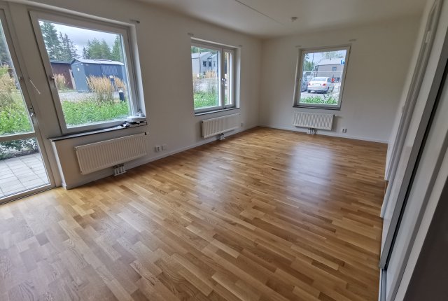 Husbytorpsvägen 11, Bro - bild 1