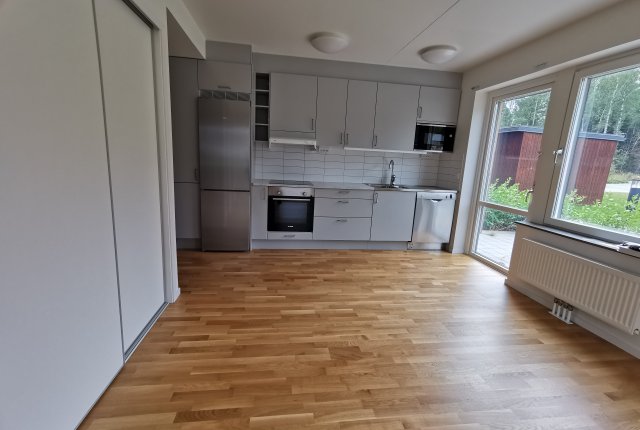 Husbytorpsvägen 11, Bro - bild 4