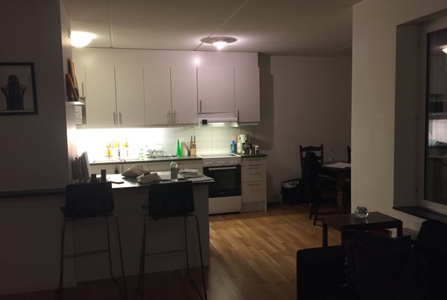Arkens Väg 28, Handen - bild 1