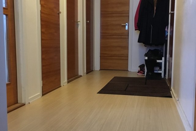 Vindruvsbacken 14, Hässelby - bild 1