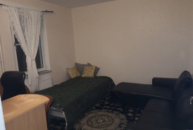 Hällbybacken 14, Spånga - bild 2