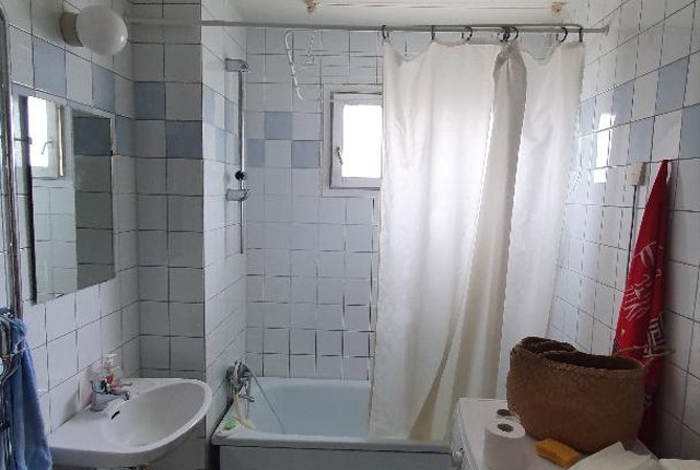 Vårbergsplan 28, Skärholmen - bild 1