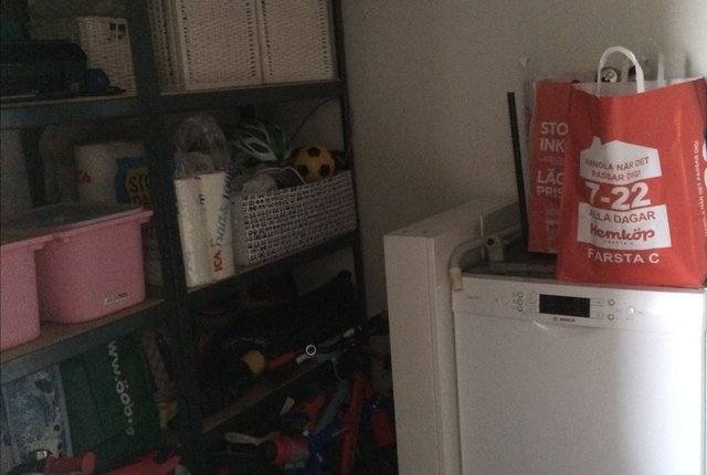 Ullerudsbacken 66, Farsta - bild 3